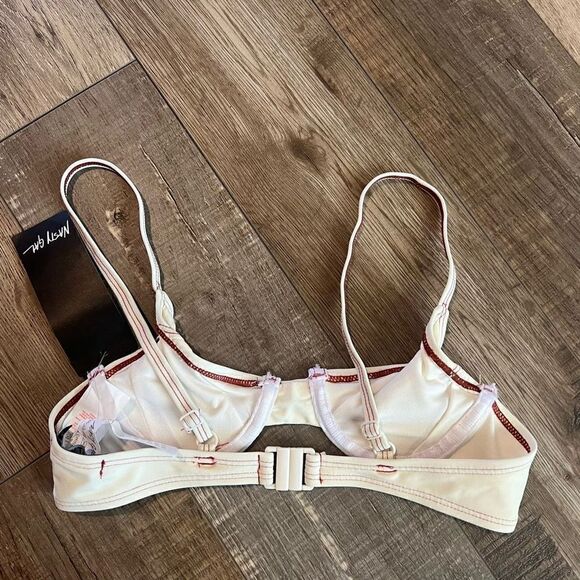 Nasty gal constraint seam detail bikini to size 0 - Picture 2 of 5